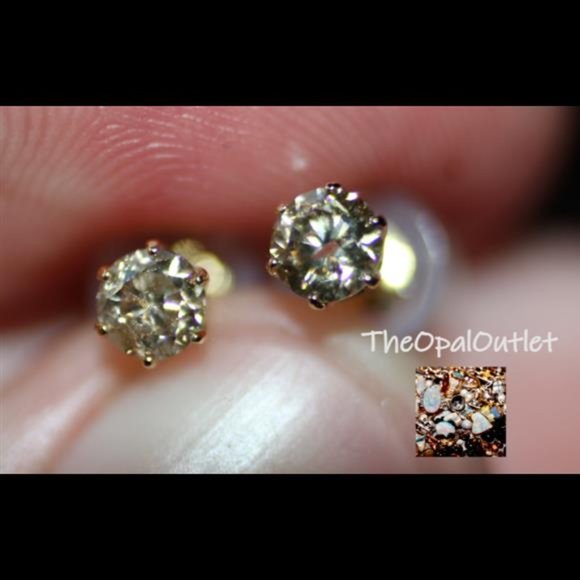 18k yellow gold earrings 750 diamond .46ct studs yellow theopaloutlet video - Picture 1 of 9